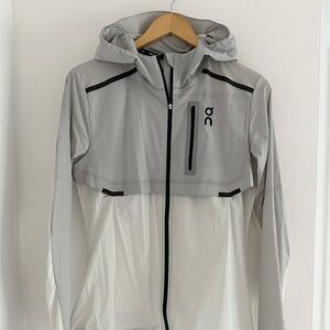 On Running all weather jacket size M